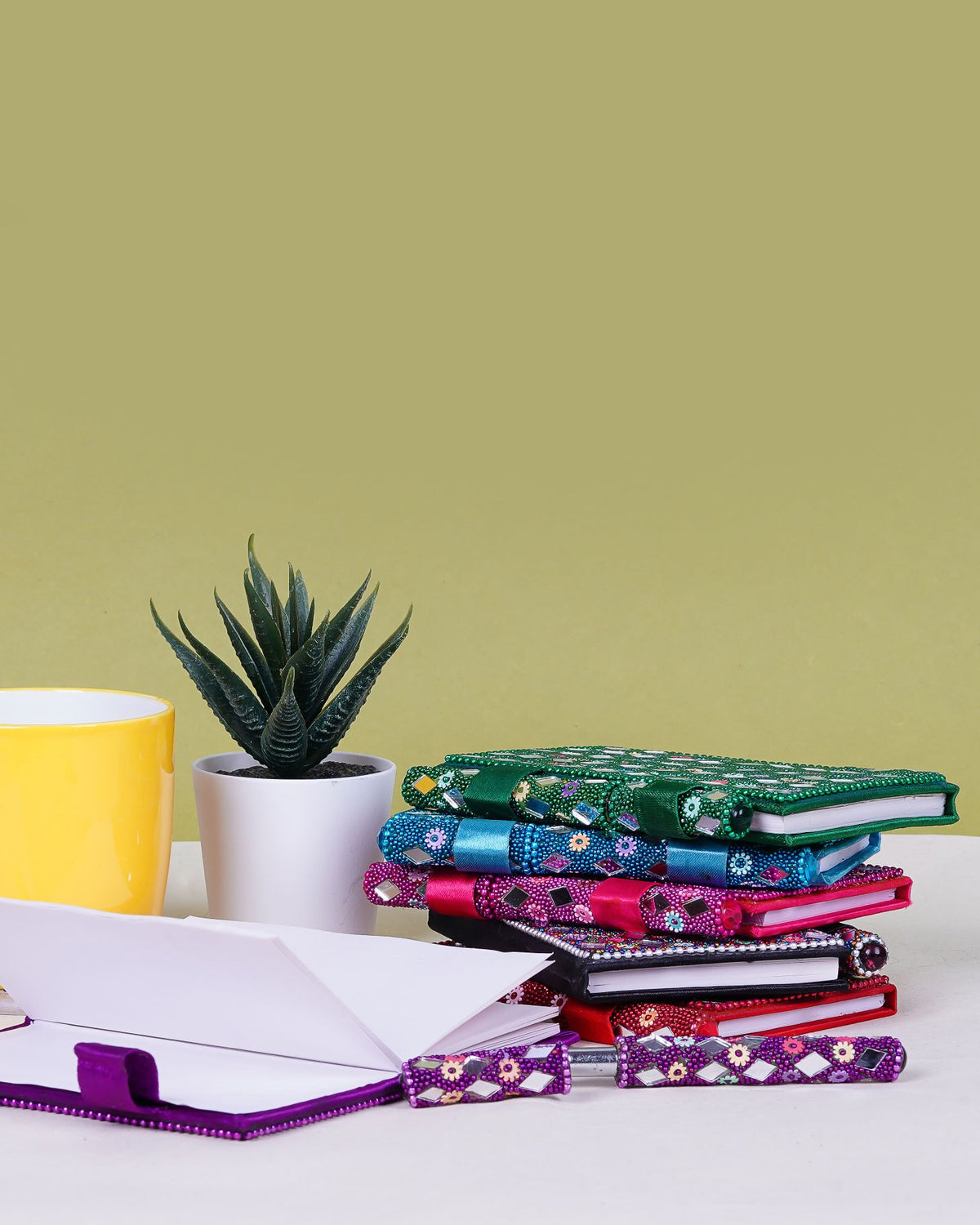 Handcrafted Lac Diary with Pen - Pack of 5 — 6 inch