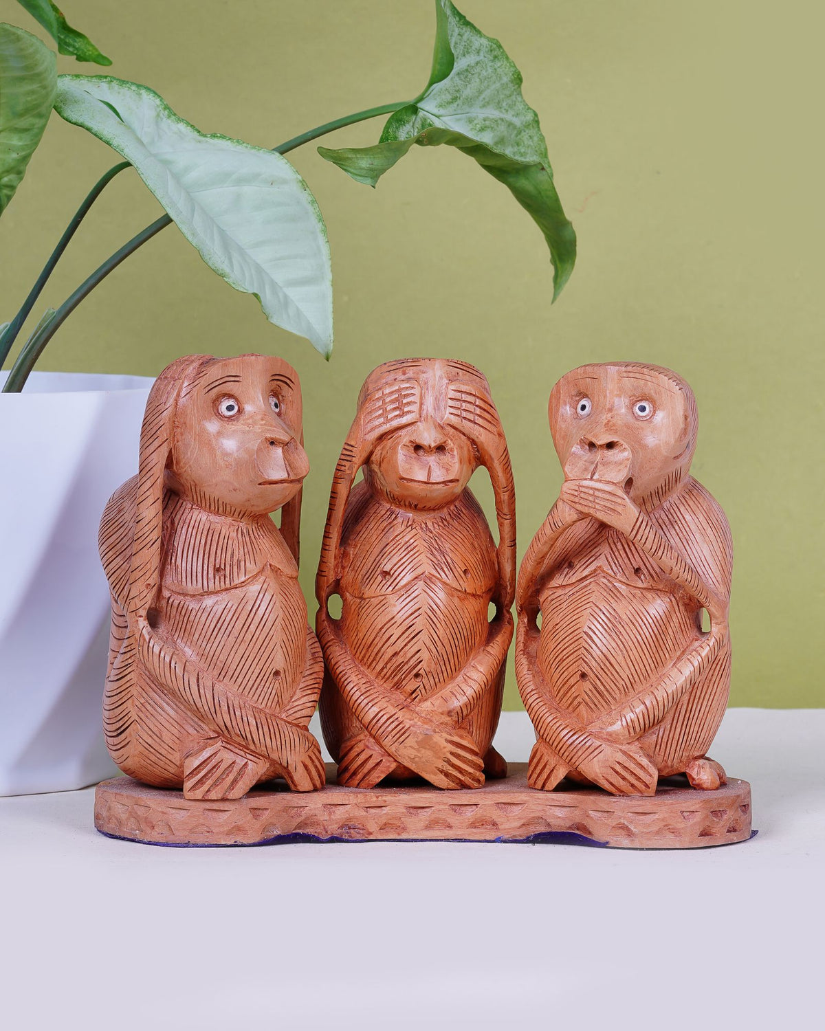 Hand-Carved Three Monkey Statue - Wooden Handicraft — 3 inch, Brown